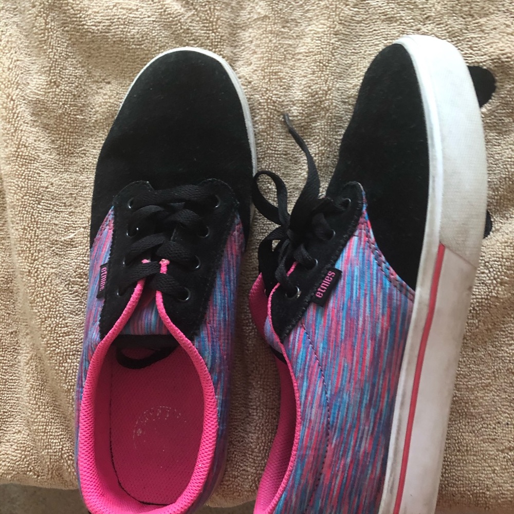 🎊 Colorful Etnies🎊